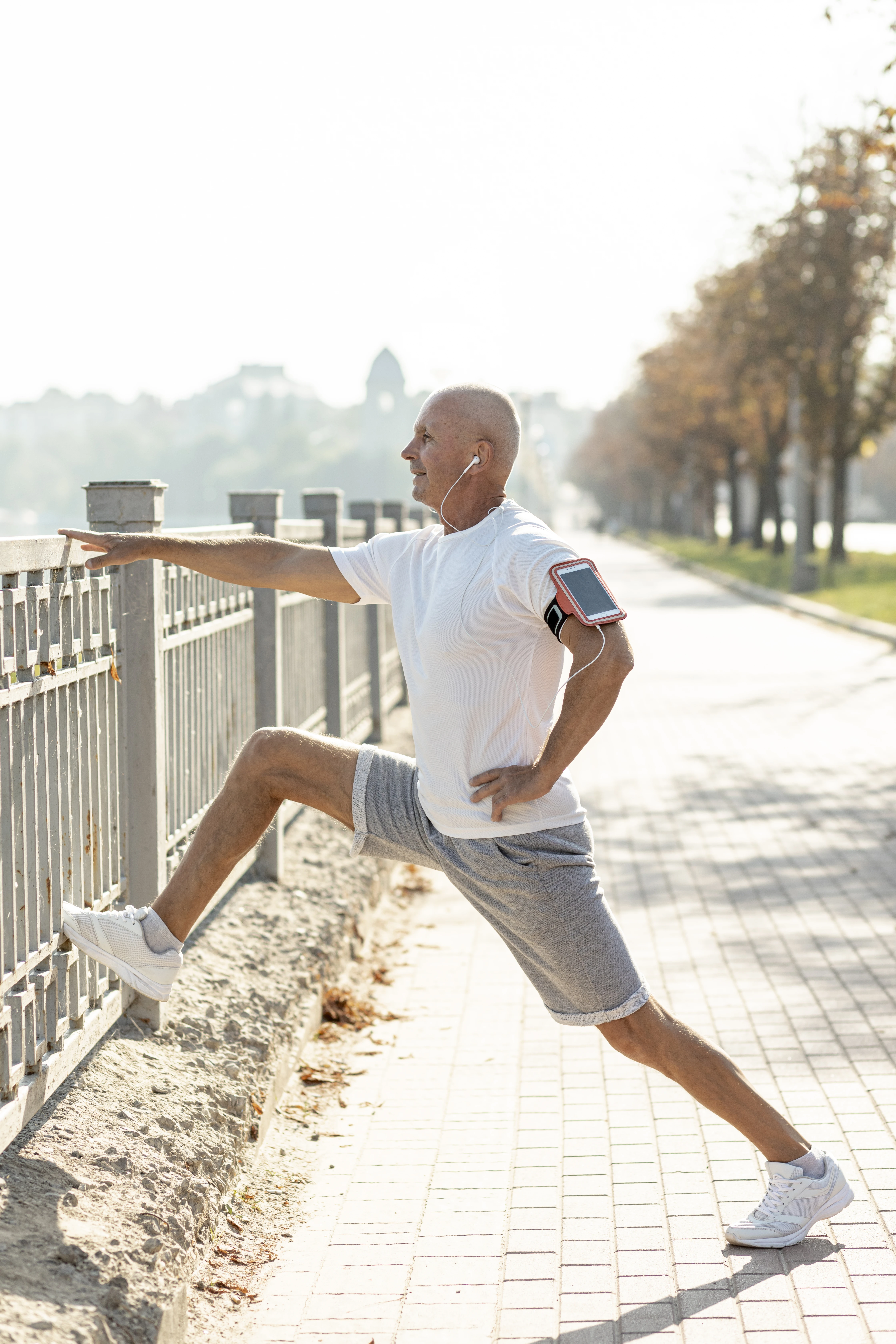 Illustrated five-minute morning stretch sequence